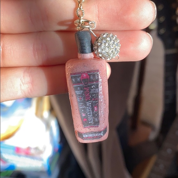 barstool inspired keychain - Picture 2 of 2